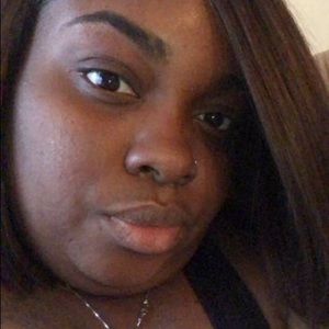 Meet your Posher, Jasmine